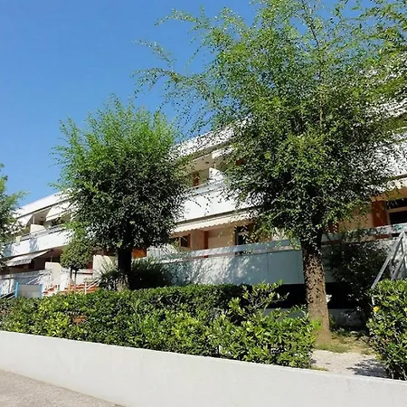 Cozy With Private Entrance Appartement Bibione