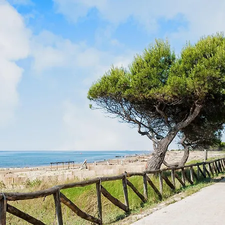 Cozy With Private Entrance Appartement Bibione