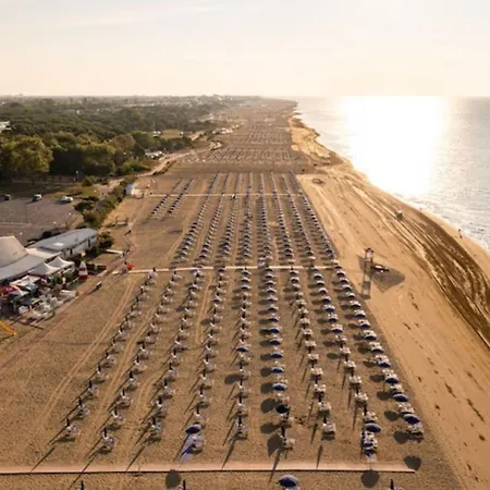 Cozy With Private Entrance Bibione